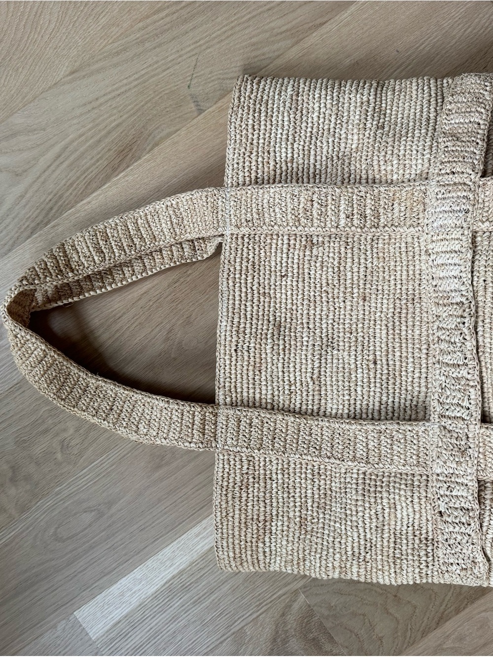 NWT Hat Attack Traveler Natural Straw Tote in Beige - Picture 4 of 5